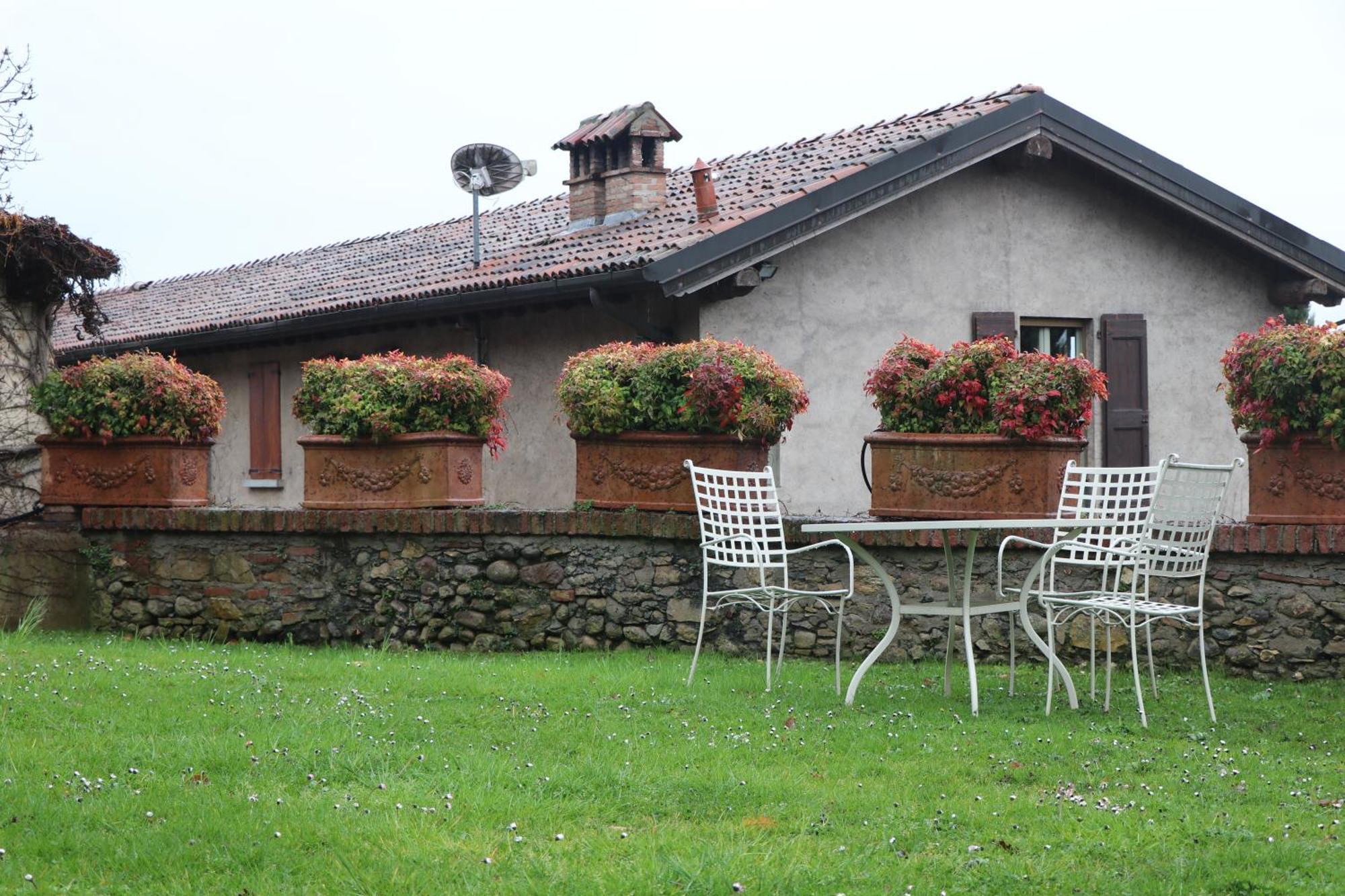 Вілла Borgo Santa Giulia Корте-Франка Екстер'єр фото