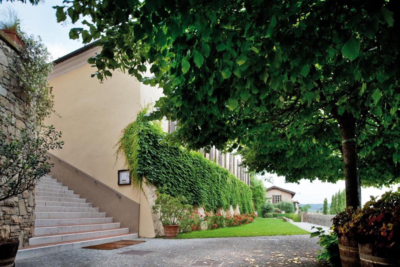 Вілла Borgo Santa Giulia Корте-Франка Екстер'єр фото